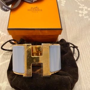 ▪️SOLD▪️Hermès XL Gris Clic Clac Rose Gold HW (GM)